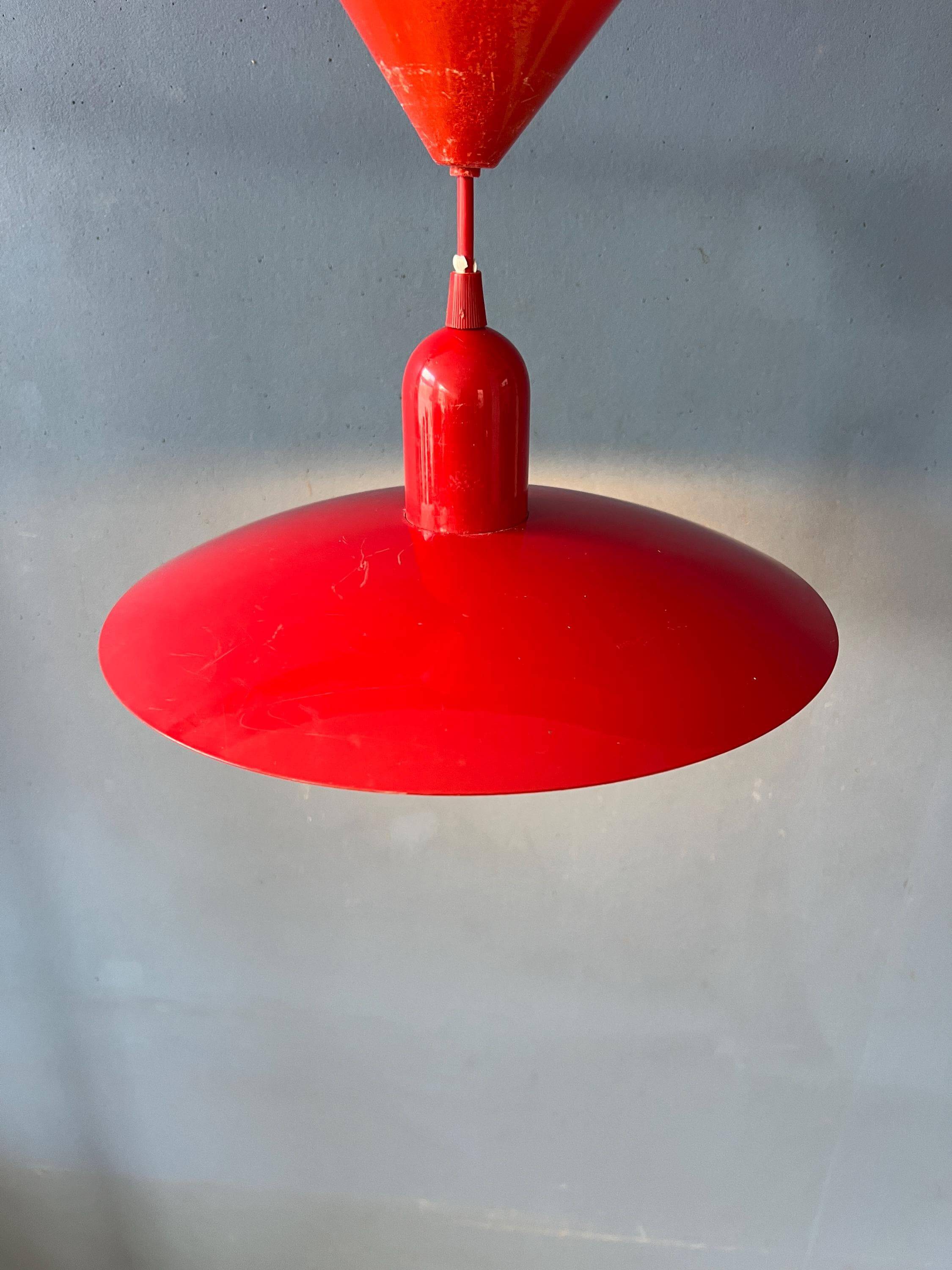 Small vintage Space Age suspension in red metal.