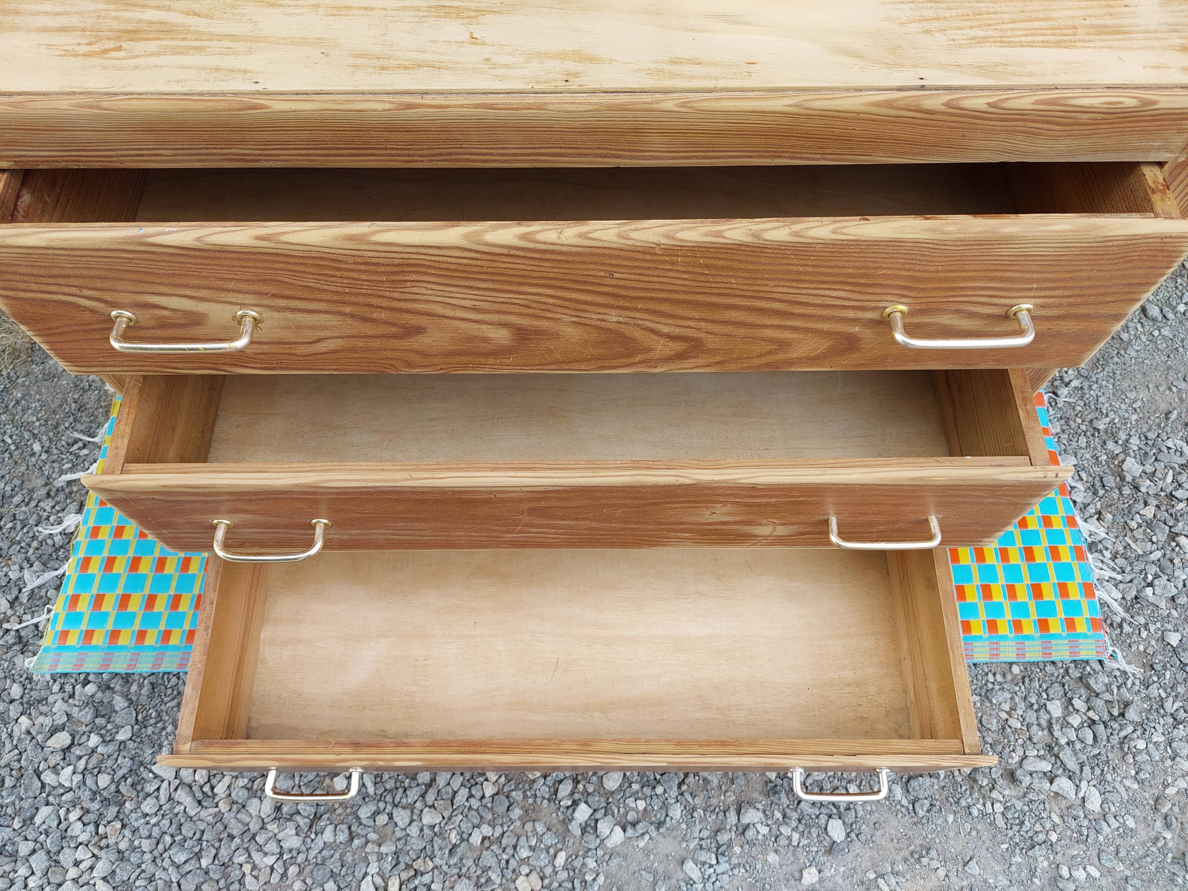 Sanded chest of drawers