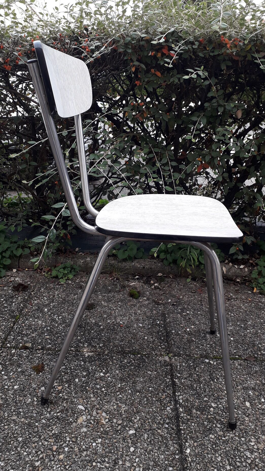 2 Formica chairs