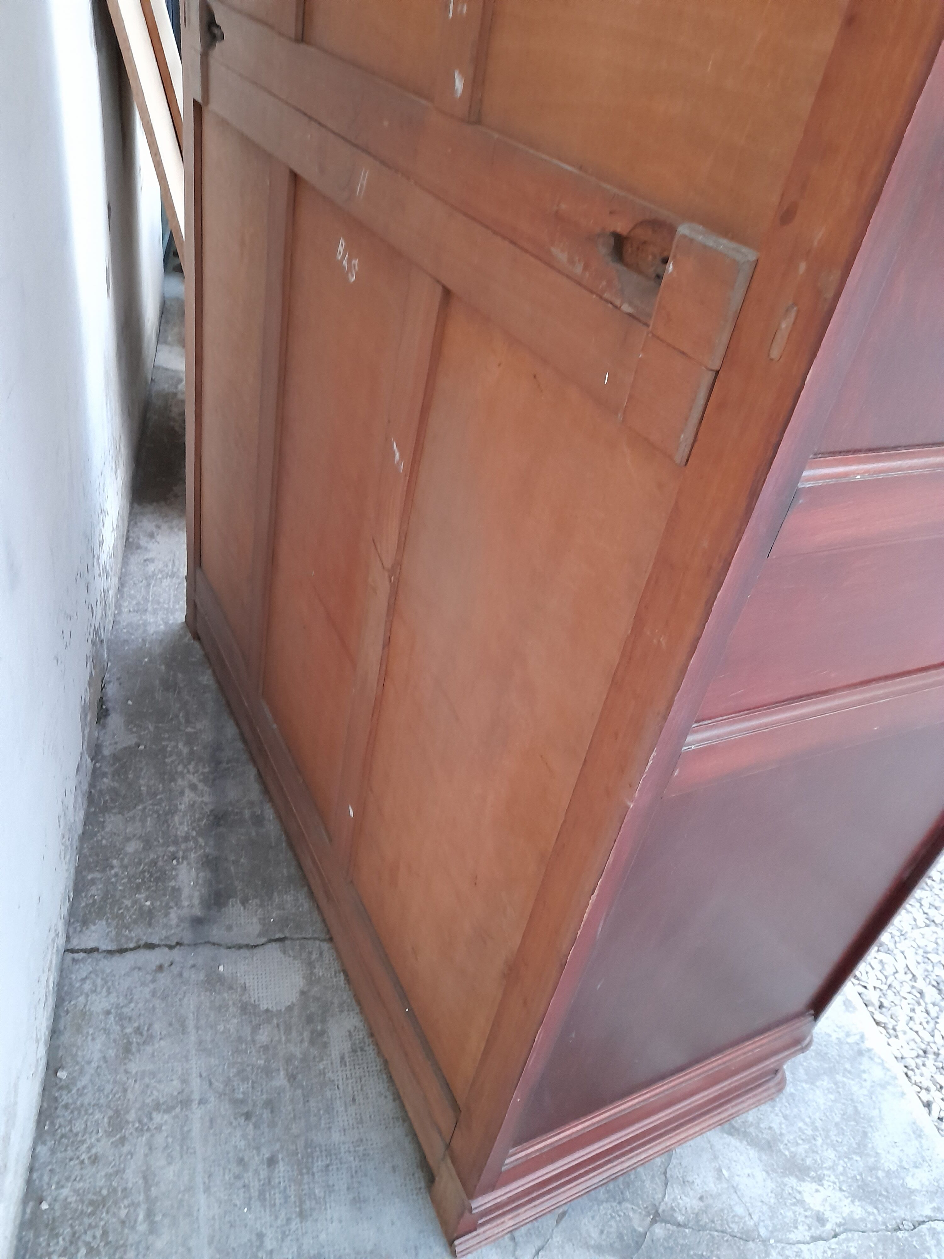 Old Penderie wardrobe in Beech 1900