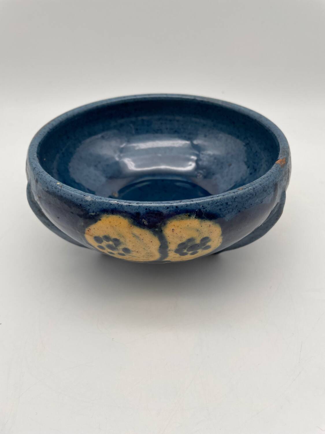 Tripod ceramic pocket tray, hand painted blue