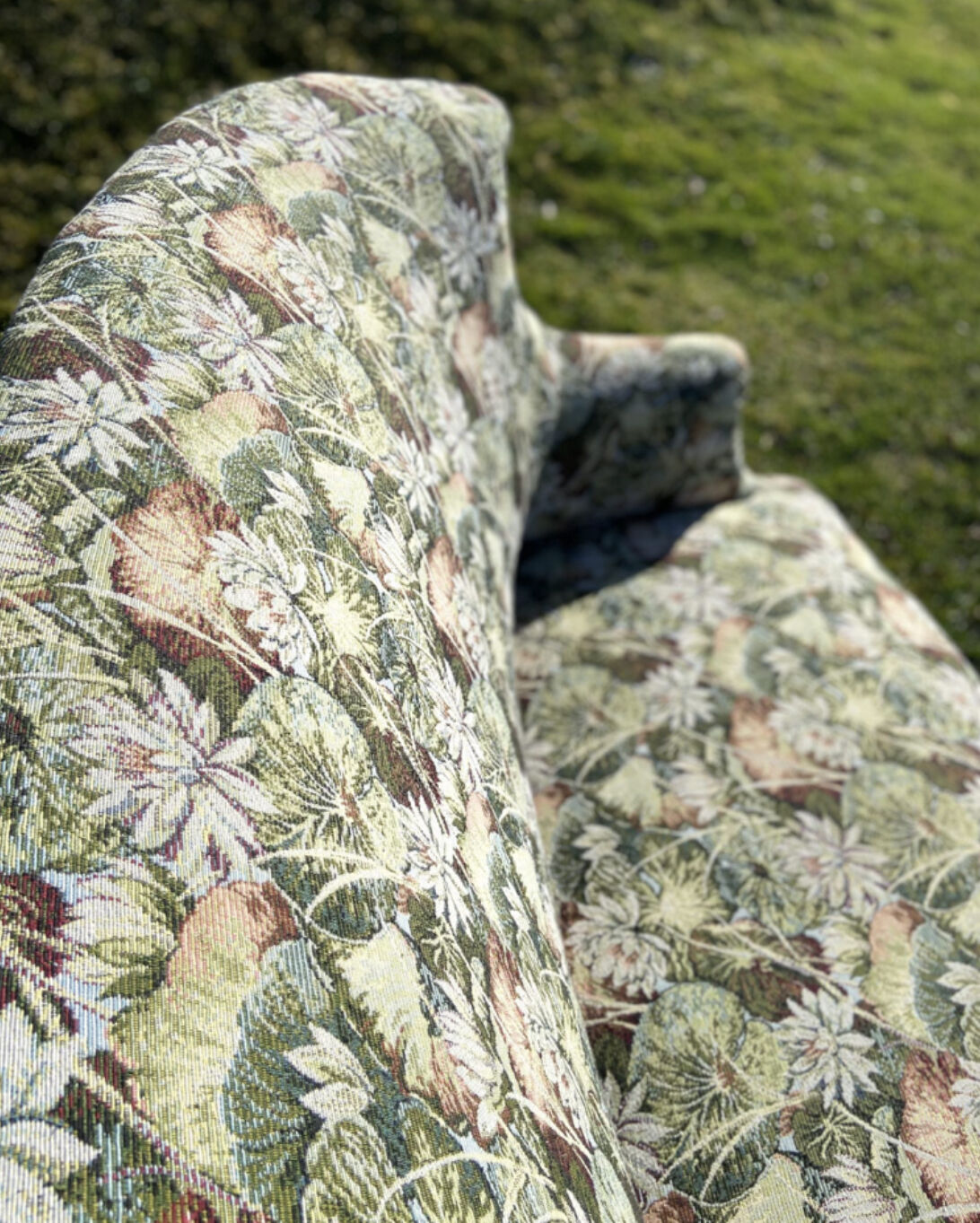 Napoleon III style bench completely renovated