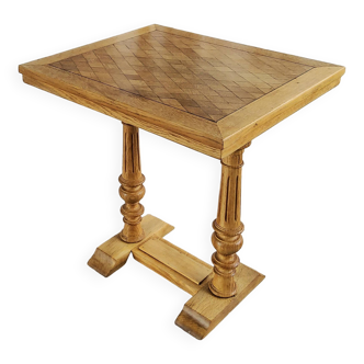 Coffee table/pedestal table