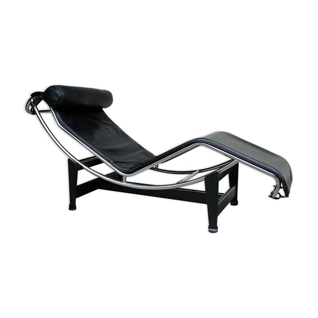 Chaise longue LC4 Cassina par Charlotte Perriand, Le Corbusier et