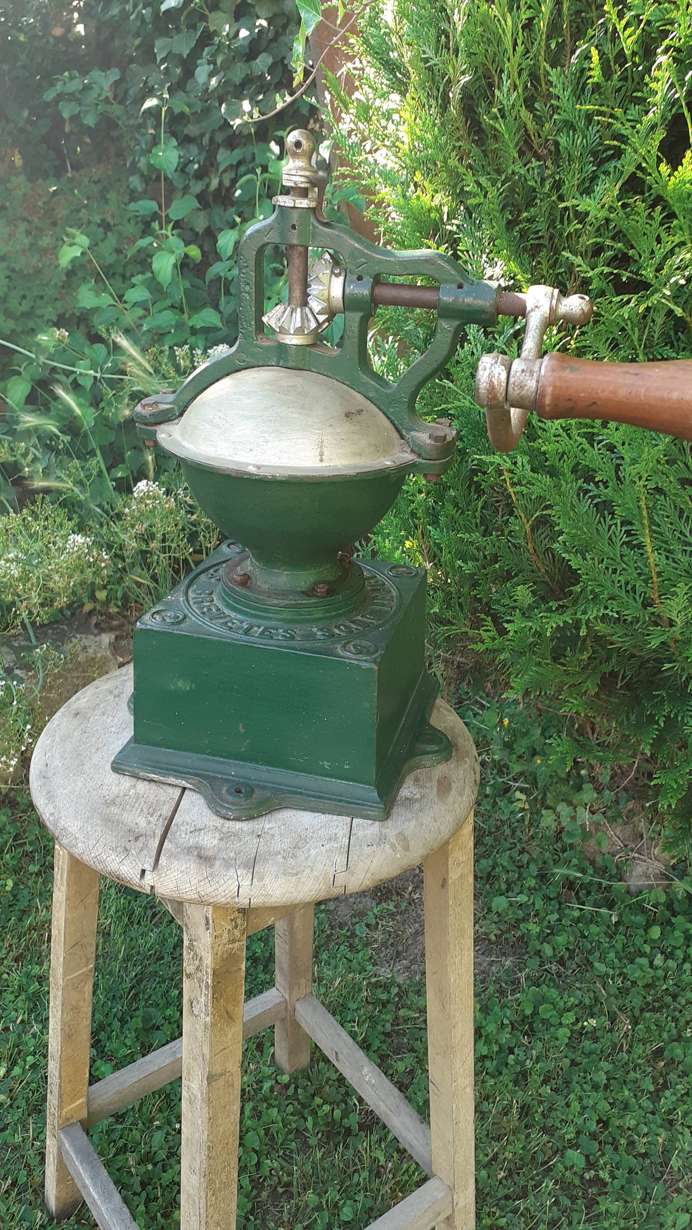 Peugeot frères counter coffee grinder