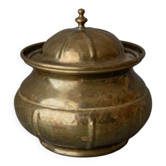 Vintage gold-toned brass box with lid, handmade in Italy (1950s) – elegant storage for biscuits or jewelry