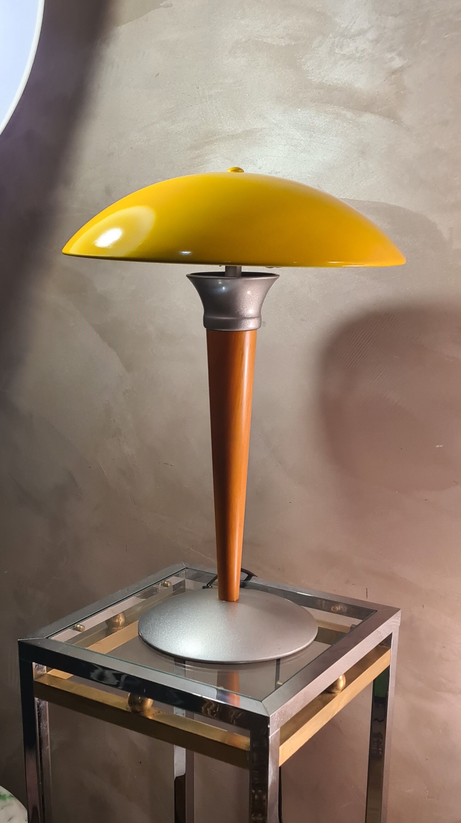 mushroom lamp said ocean liner 1975 a 85
