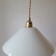 Suspension conique en opaline blanche