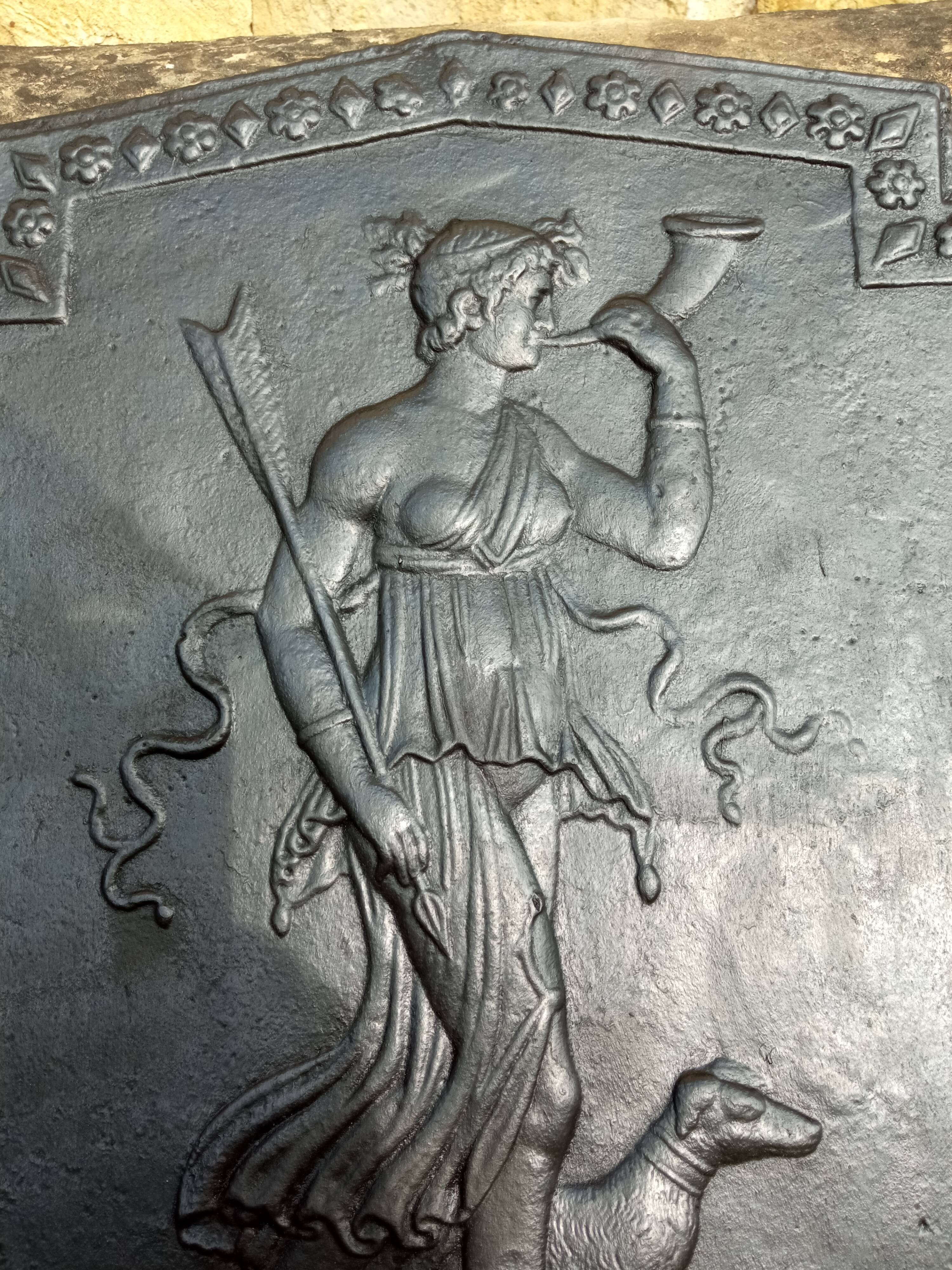 Plaque de cheminée Diane chasseresse directoire