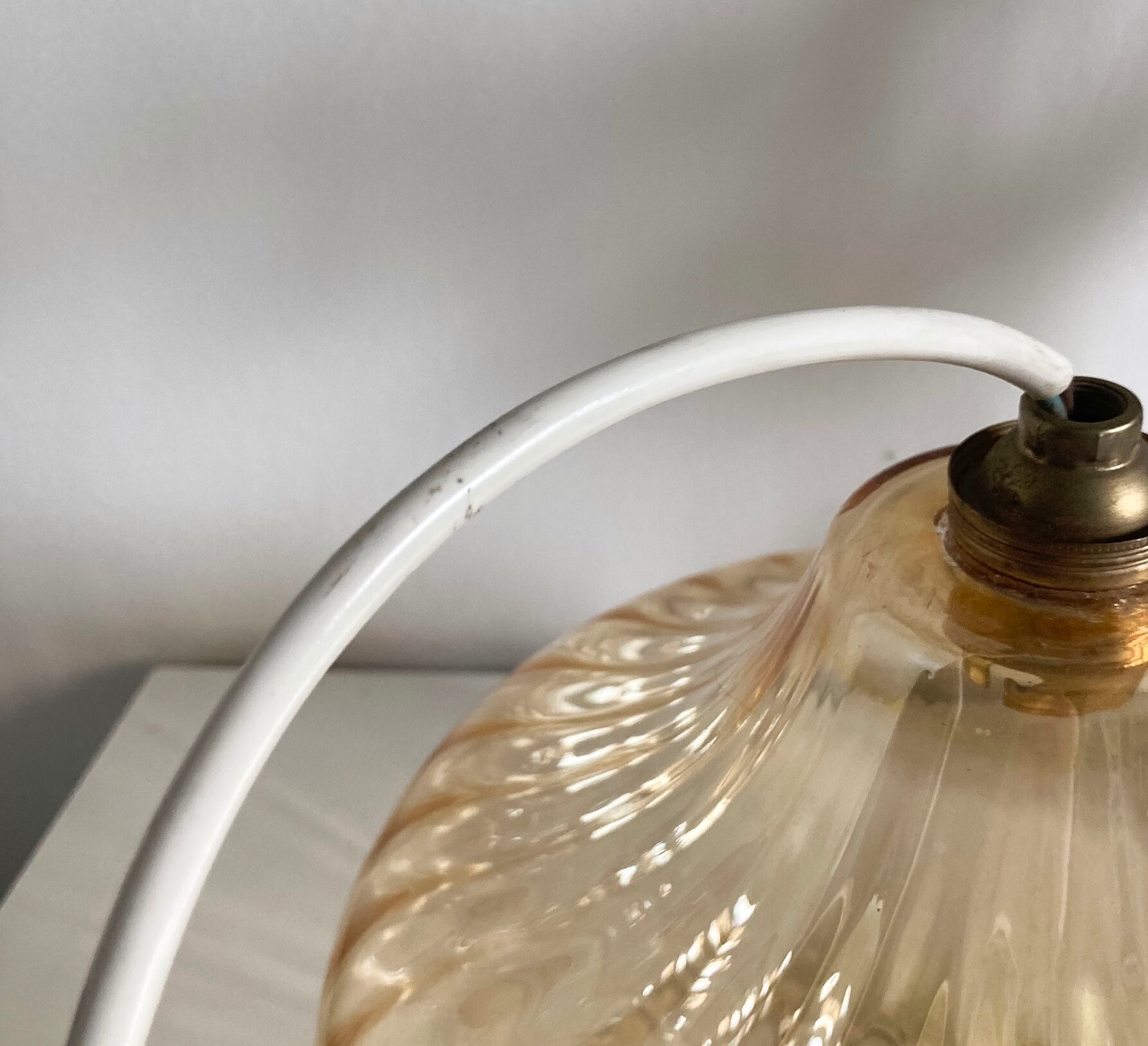 Vintage suspension in smoked glass