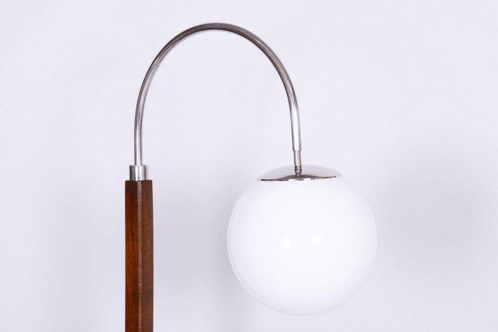 Czech Art Deco Floor Lamp in Walnut attributed to Jindřich Halabala for Up Závody, 1930s