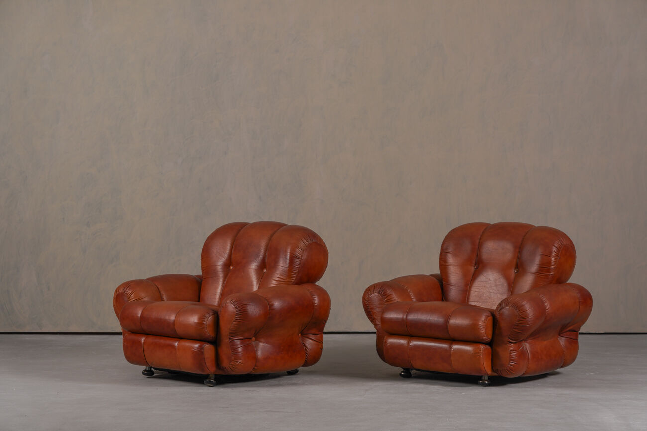Fauteuils de club italiens vintage en simili cuir cognac, Italie années 1970, ensemble de 2