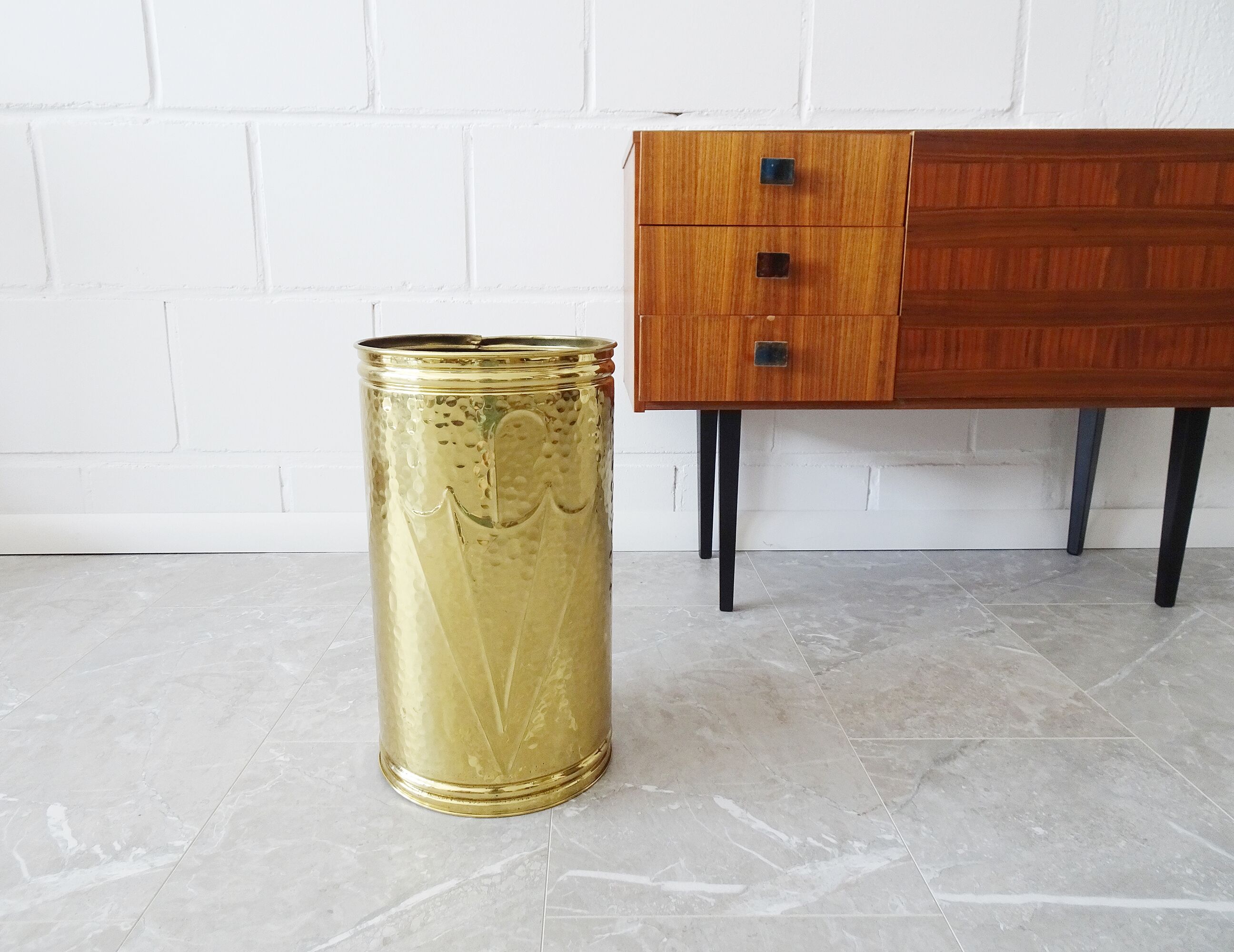 Brass umbrella stand