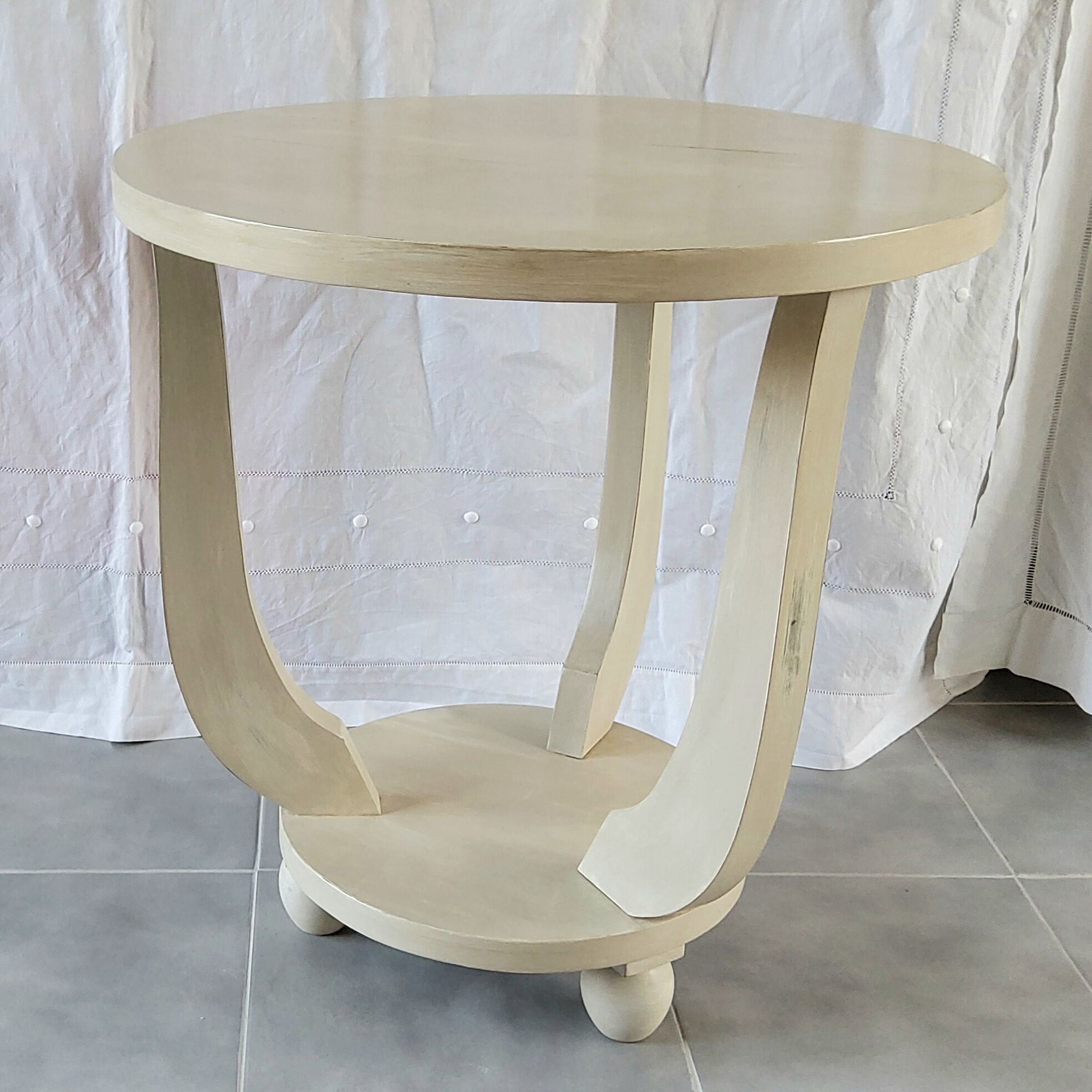 Patinated Art Deco pedestal table