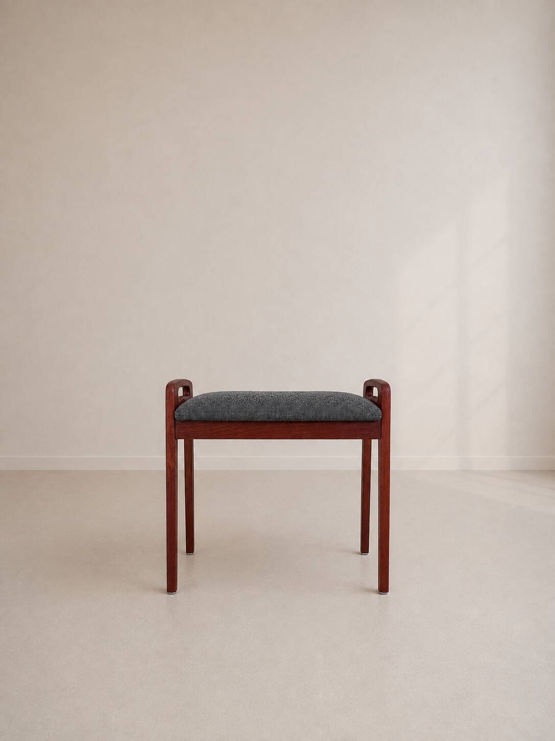 Teak piano bench attributed to Johannes Andersen for Uldum Møbelfabrik.