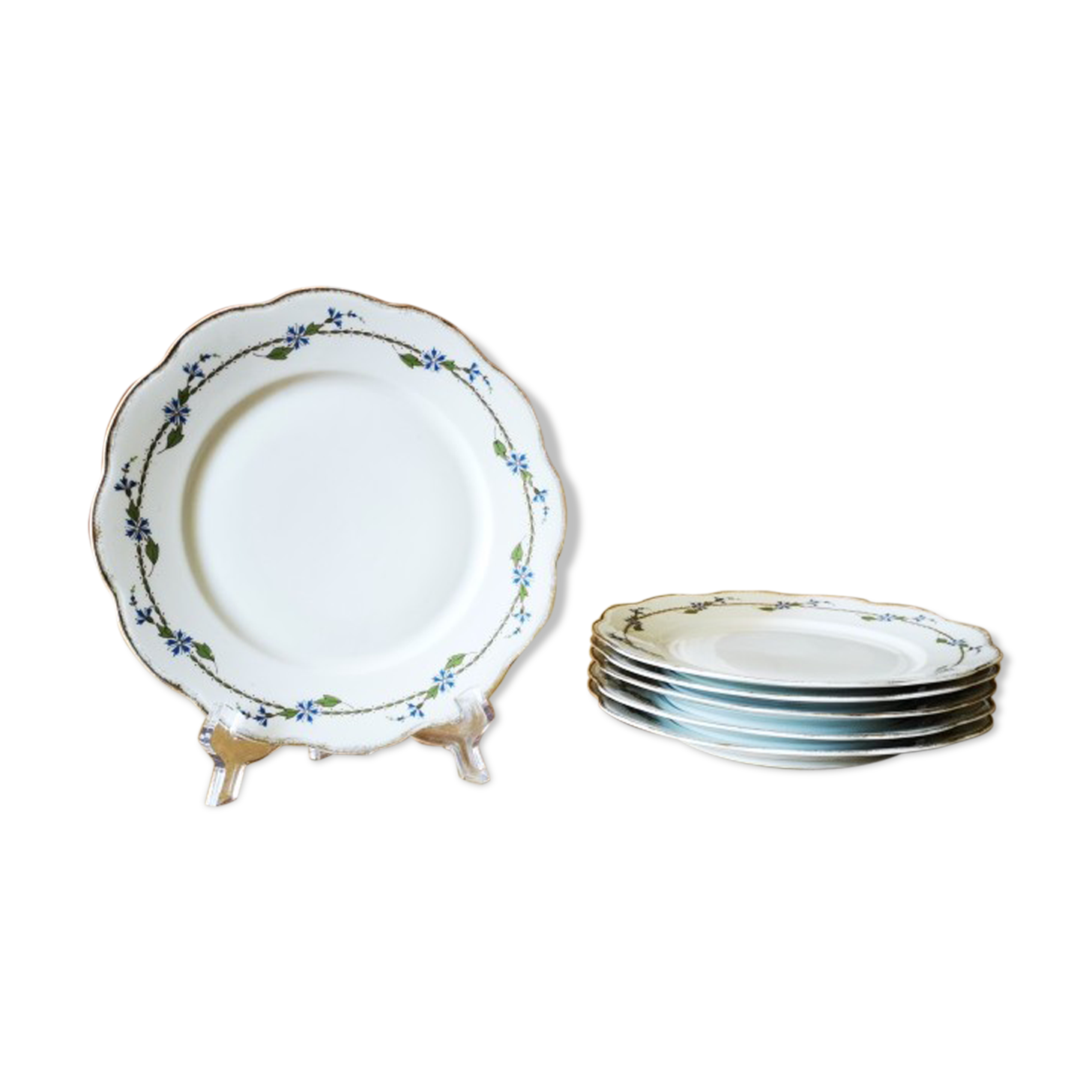 Set of 8 plates