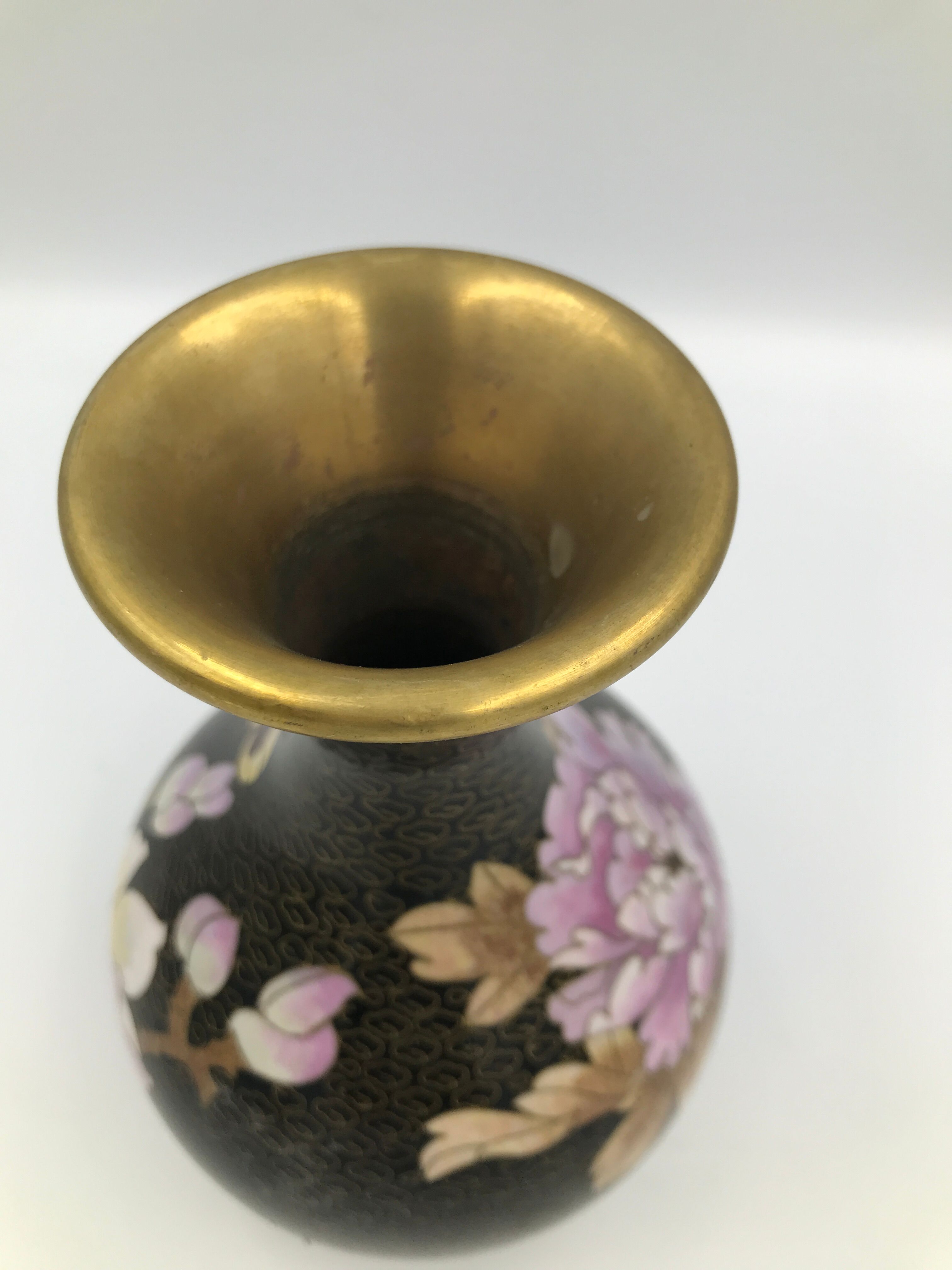 Vintage chinese vase black cloisonné