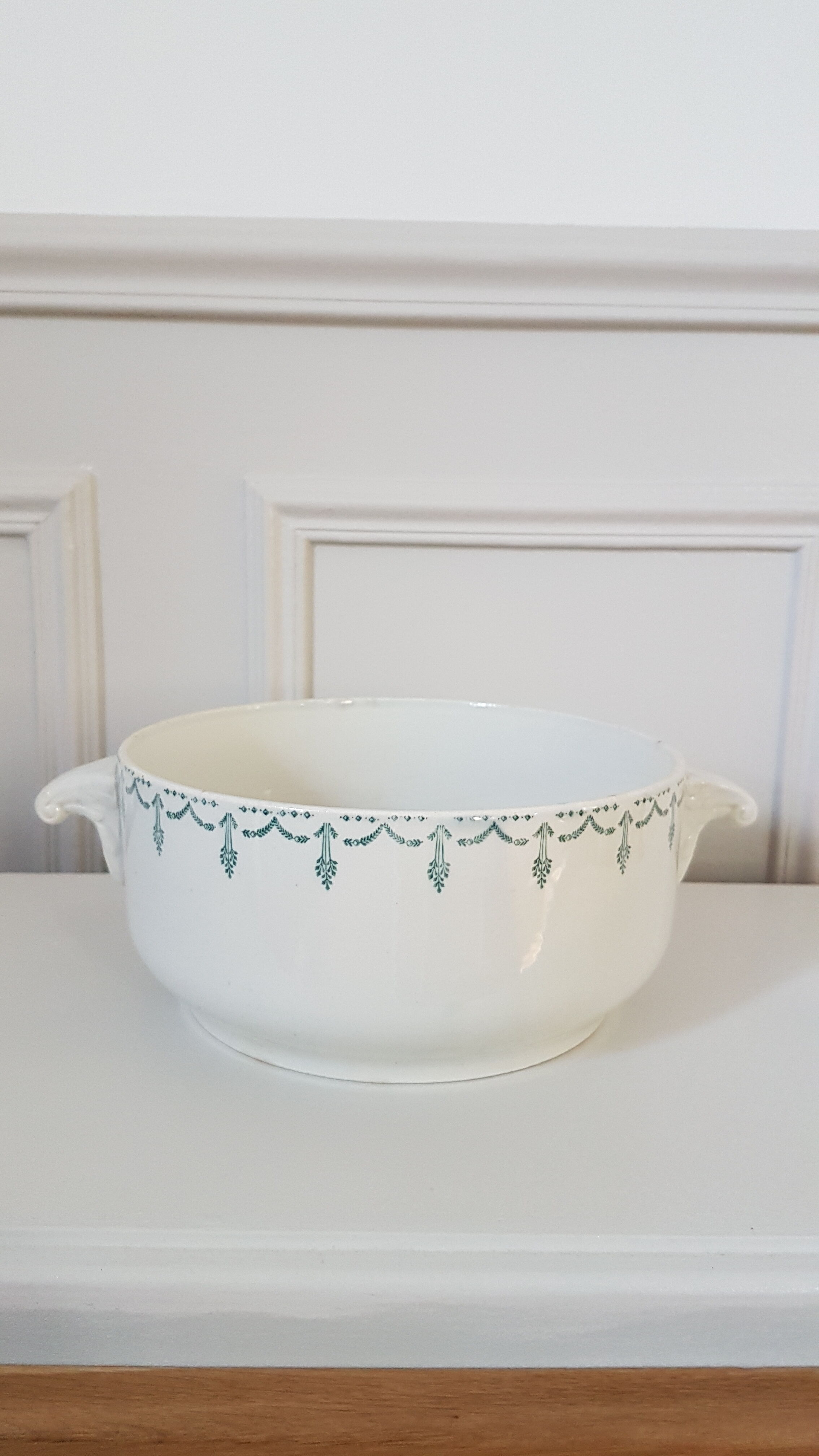 Gien earthenware salad bowl