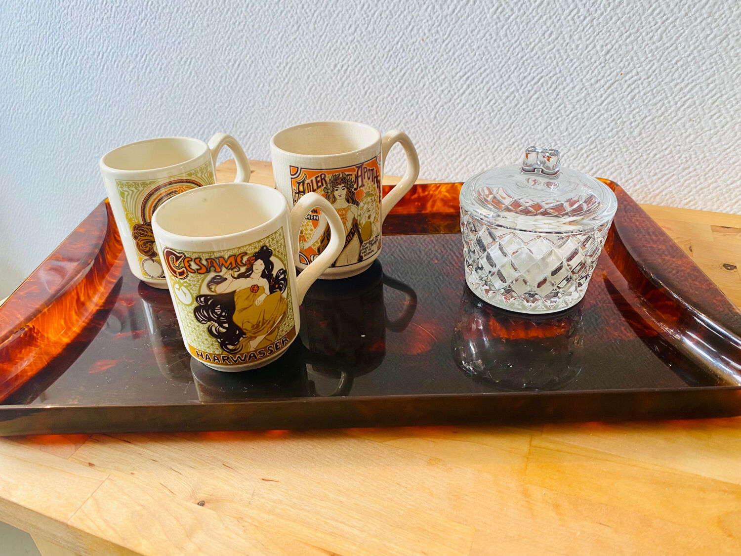 Tortoise tortoiseshell resin tray