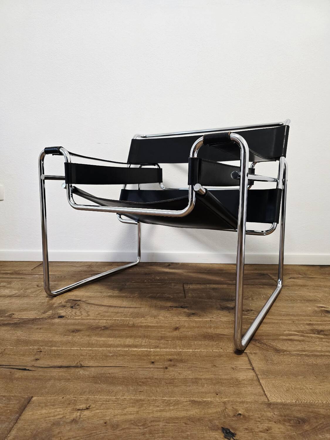Chaise Wassily des années 60 par Marcel Breuer pour Gavina (Original) – Iconic Bauh