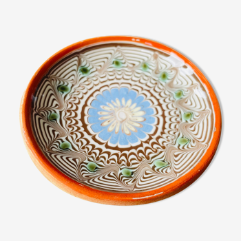 Romanian handicraft ceramic plate