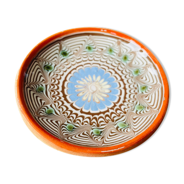 Romanian handicraft ceramic plate