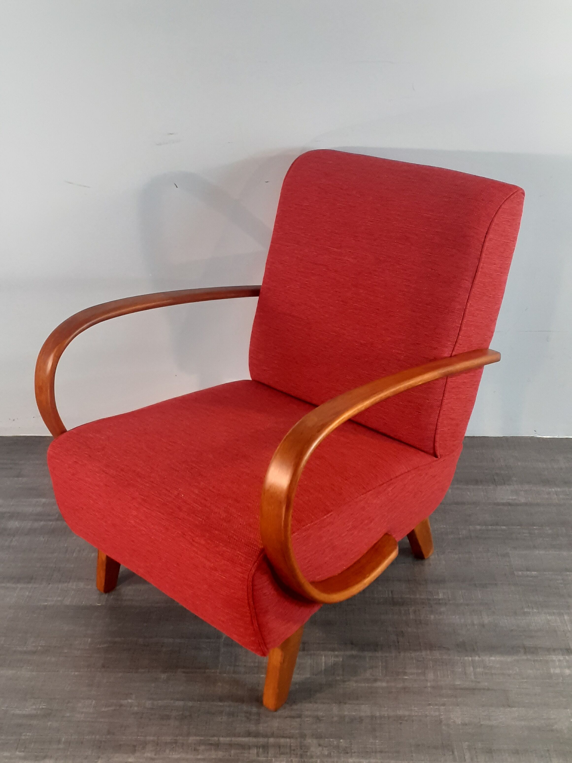 Pair of H262 Armchairs by Jindrich Halabala, Czech Art Deco 1940s