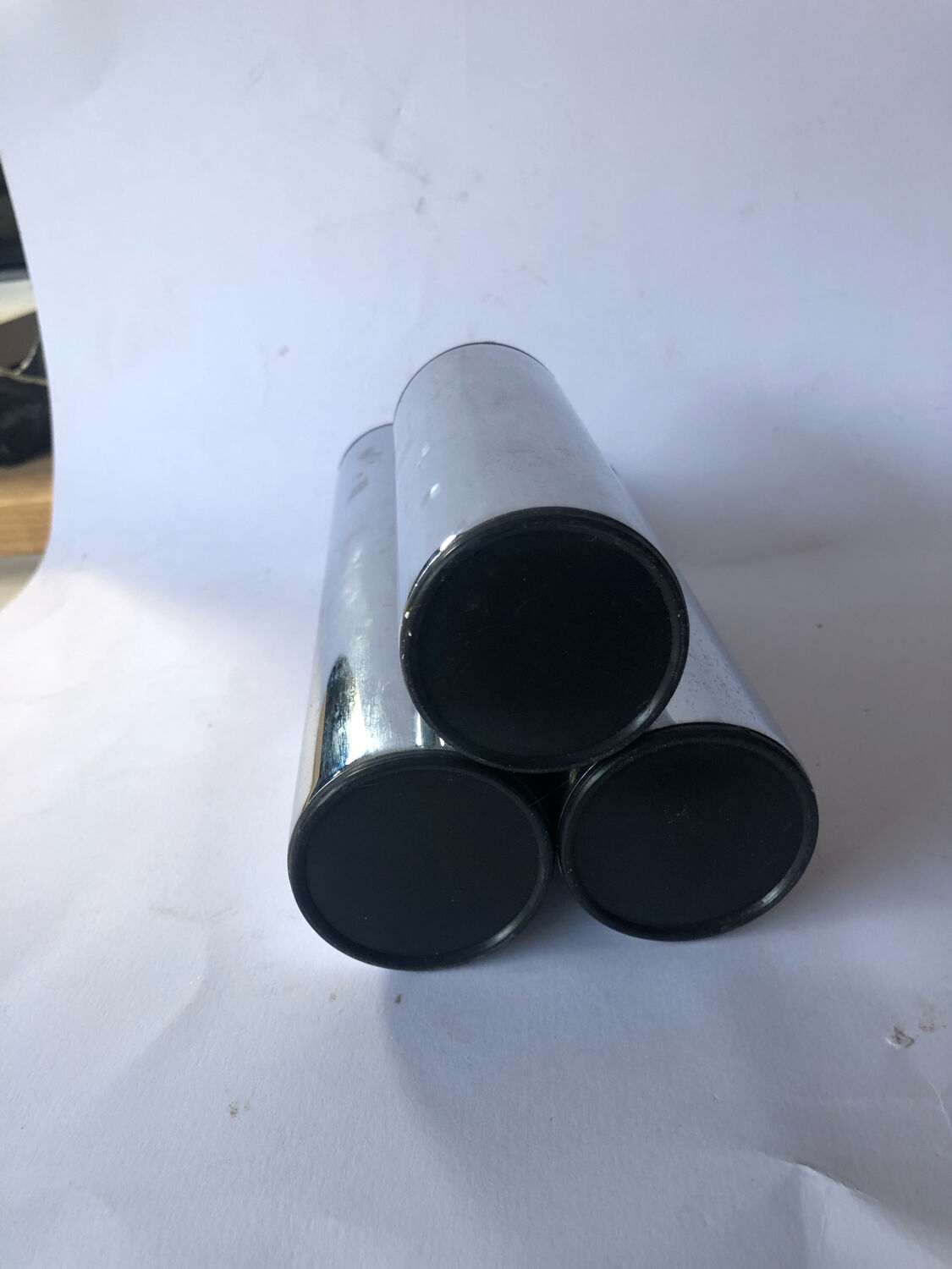 1970 metal triptych vase