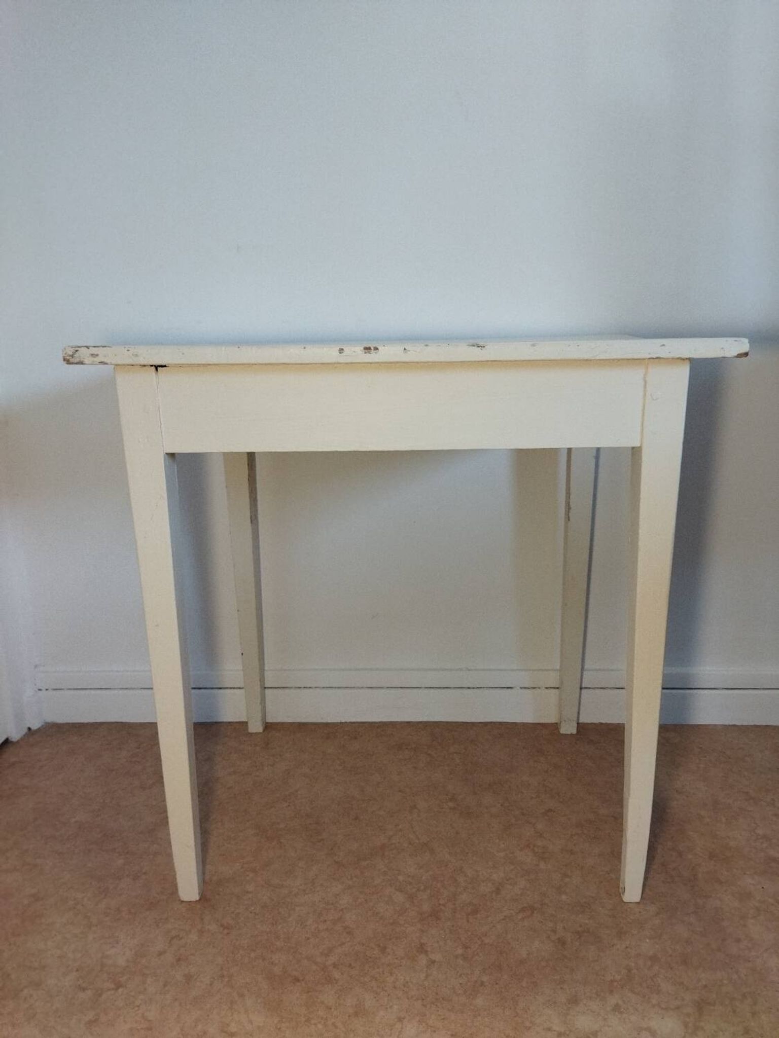 Bureau pieds fuseaux
