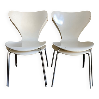 Set of 4 chairs series 7 Jacobsen Fritz hansen 1969 Denmark white