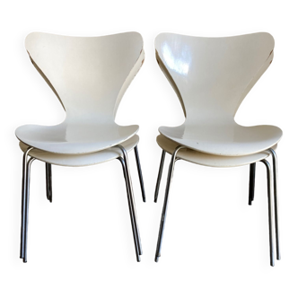 Set de 4 chaises série 7 Jacobsen Fritz hansen 1969 Denmark blanc