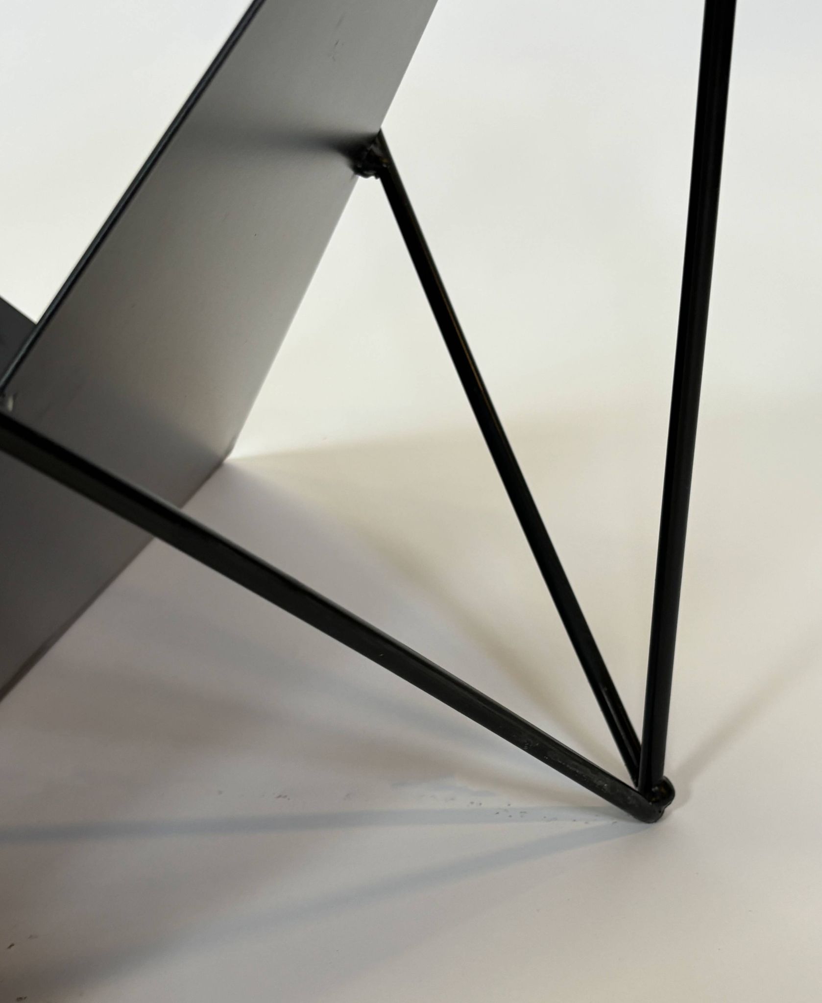 Table basse vintage en fil d'acier design éclectique des années 80