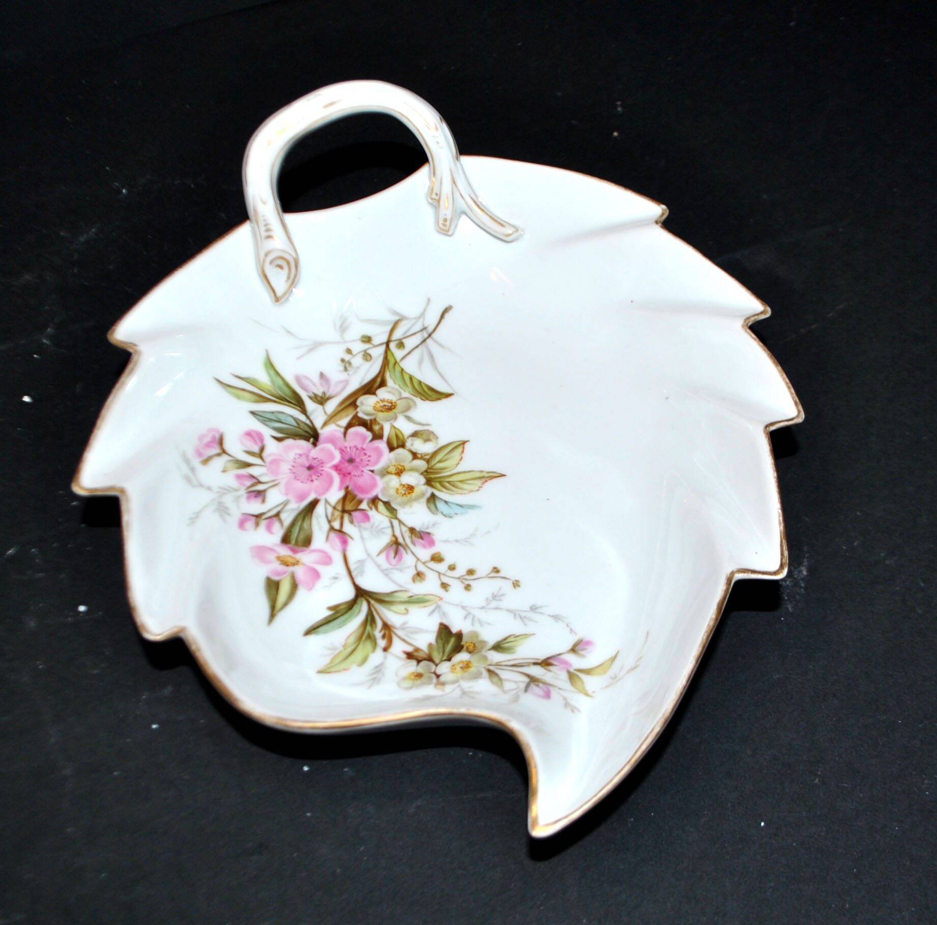 Meissen porcelain dish with pink floral decoration, signed Meissen