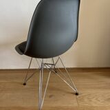 Lot of 4 original Eames DSR chairs by Vitra – with cushion.