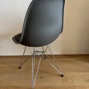Lot of 4 original Eames DSR chairs by Vitra – with cushion