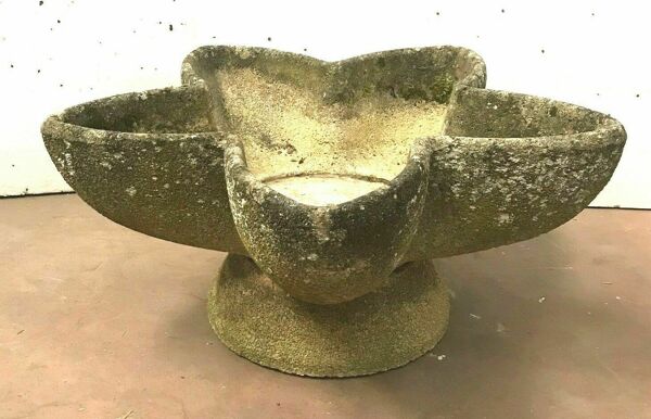 Jardinière d’extérieur en béton reconstitué XX siècle