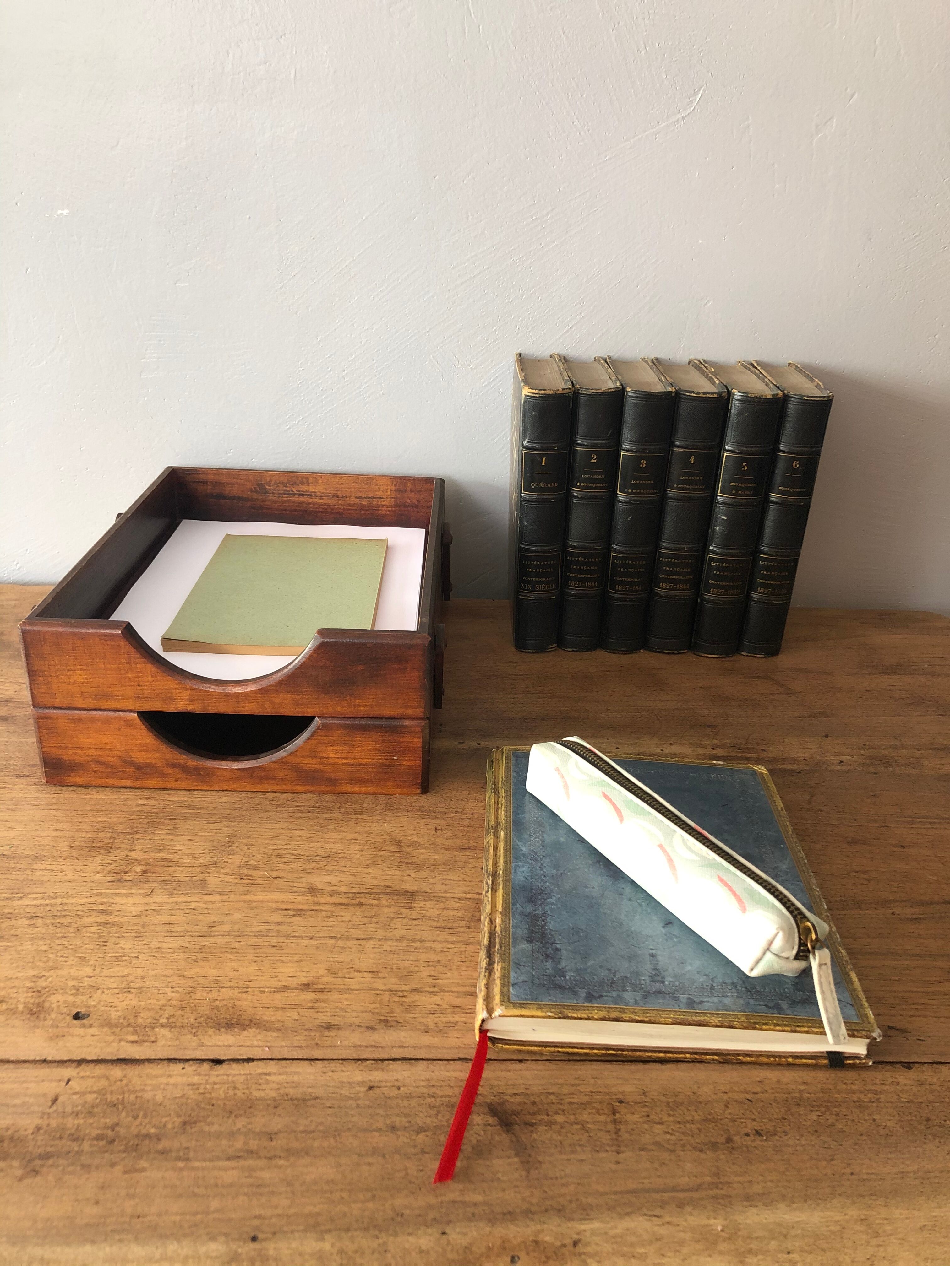 Storage accessory for the office