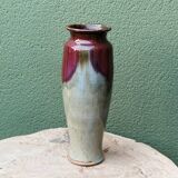 Vase en grés vernissé, signé, sang de boeuf
