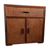 Commode en rotin à un grand tiroir et deux portes battantes - couleur acajou