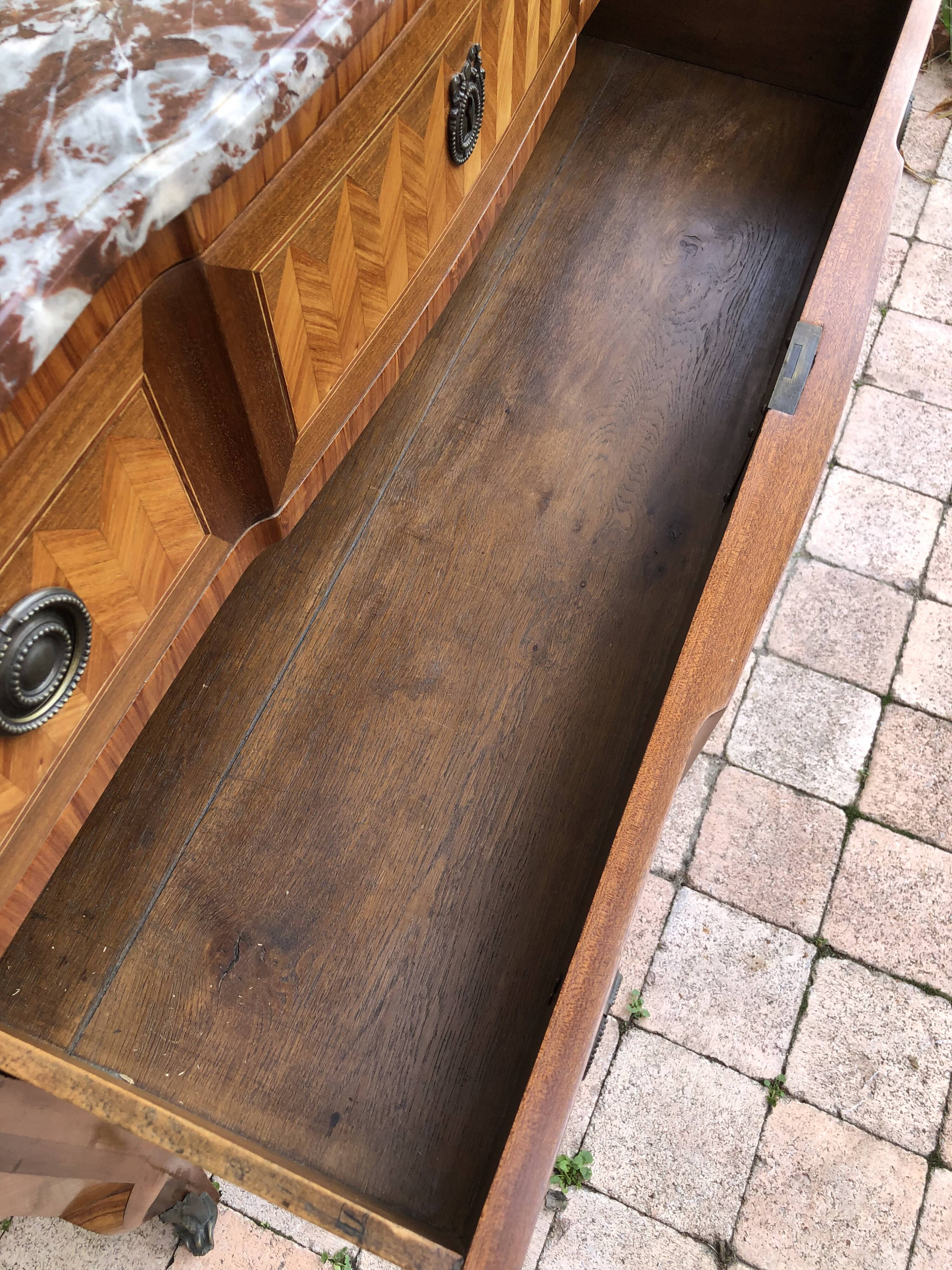 Transition Louis XV-Louis XVI chest of drawers - Marquetry, rosewood