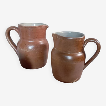 Duo of old Bonny stoneware milk jugs, 50 cl vintage France