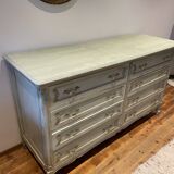 Shabby chic dresser