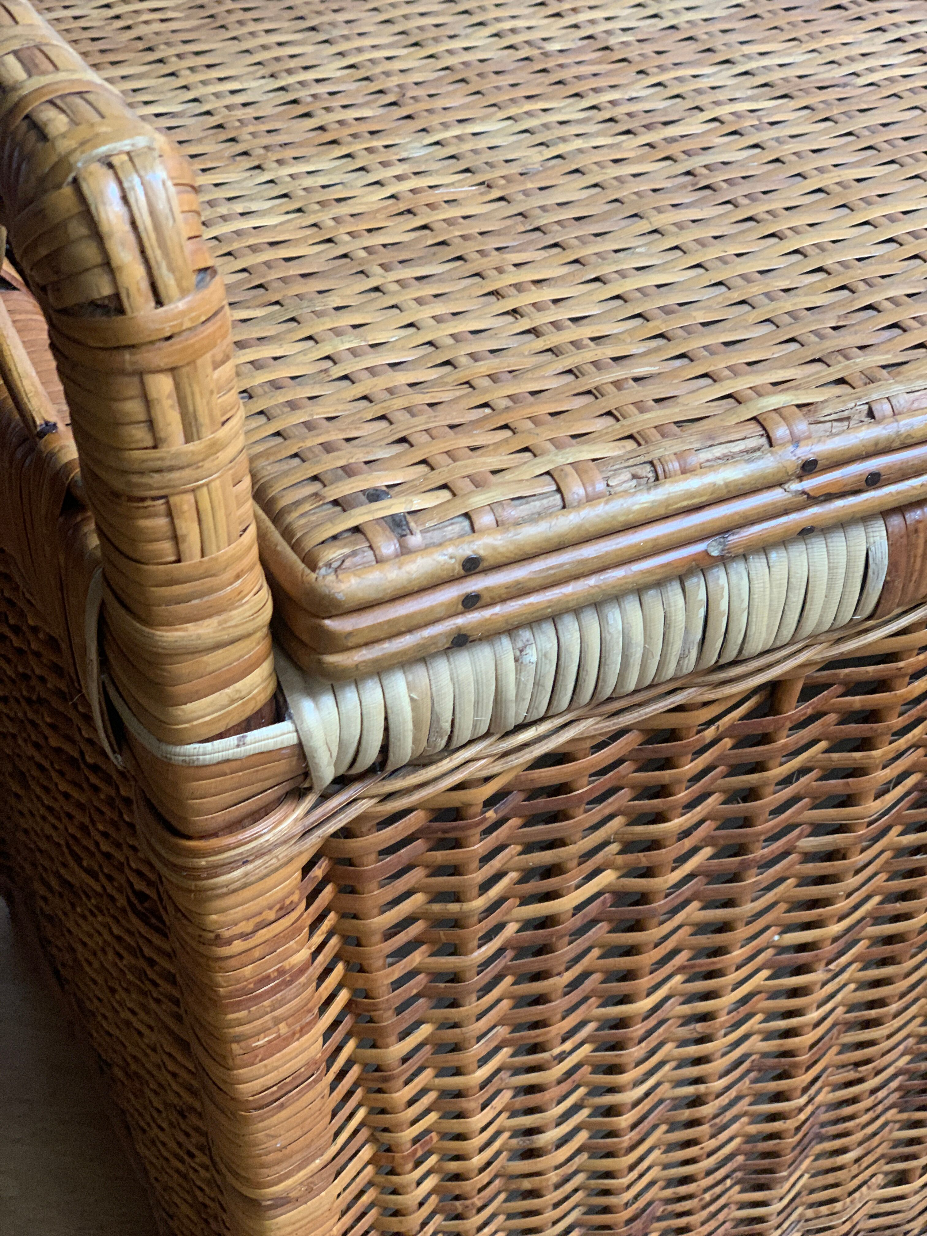Coffre rotin vintage