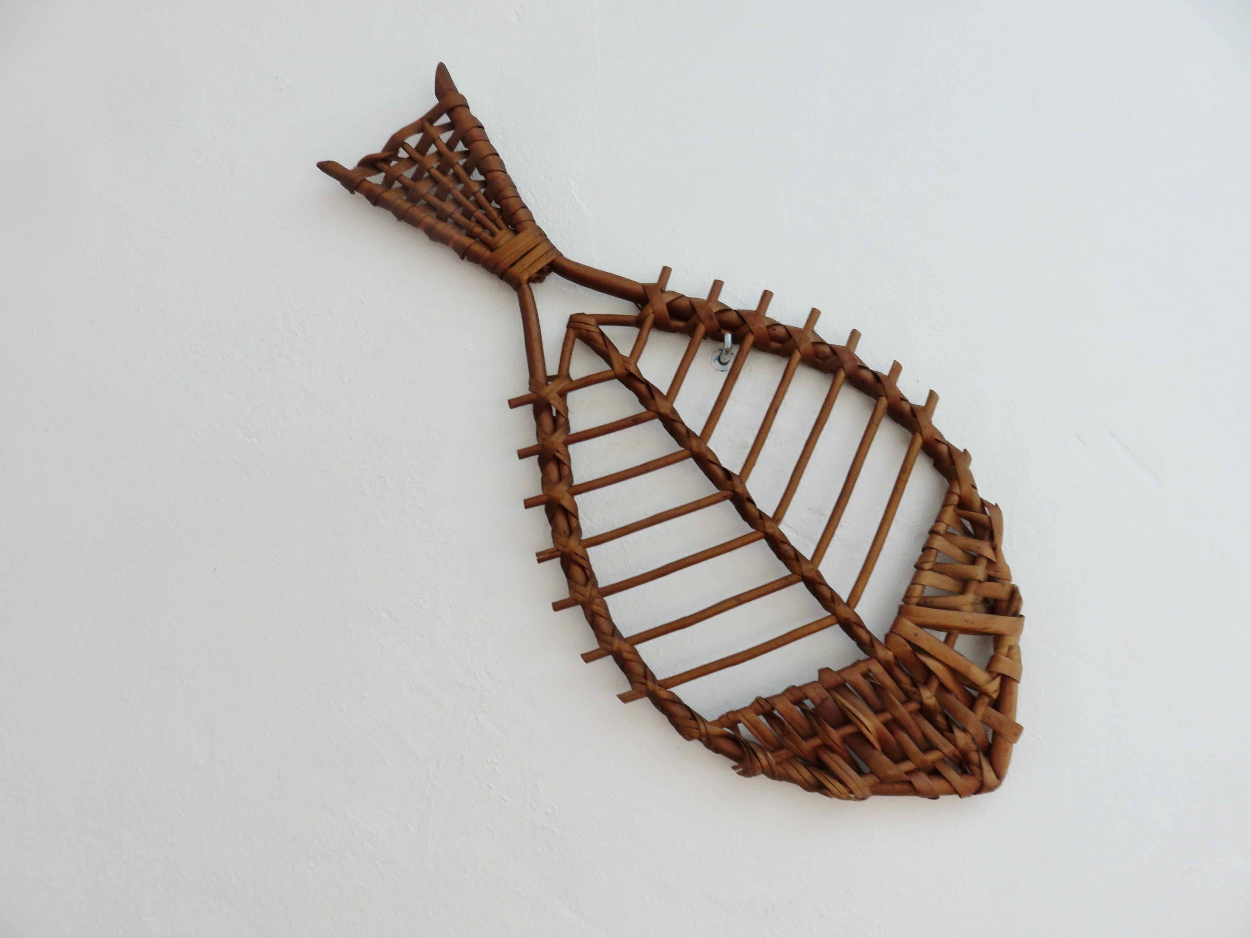 Wall rattan fish