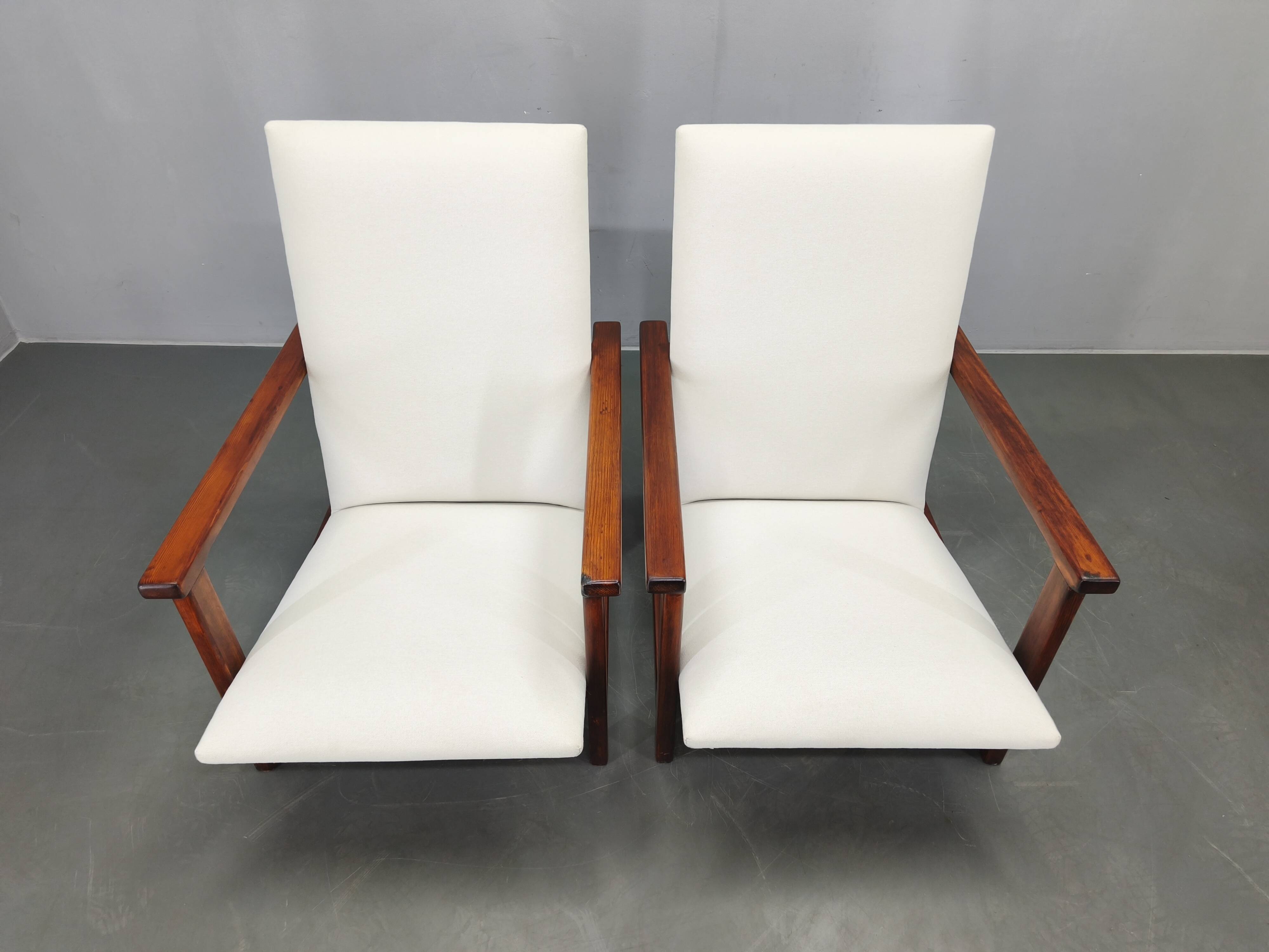 Pair of Mid-Century Pine Lounge Chairs, Czechoslovakia 1970s