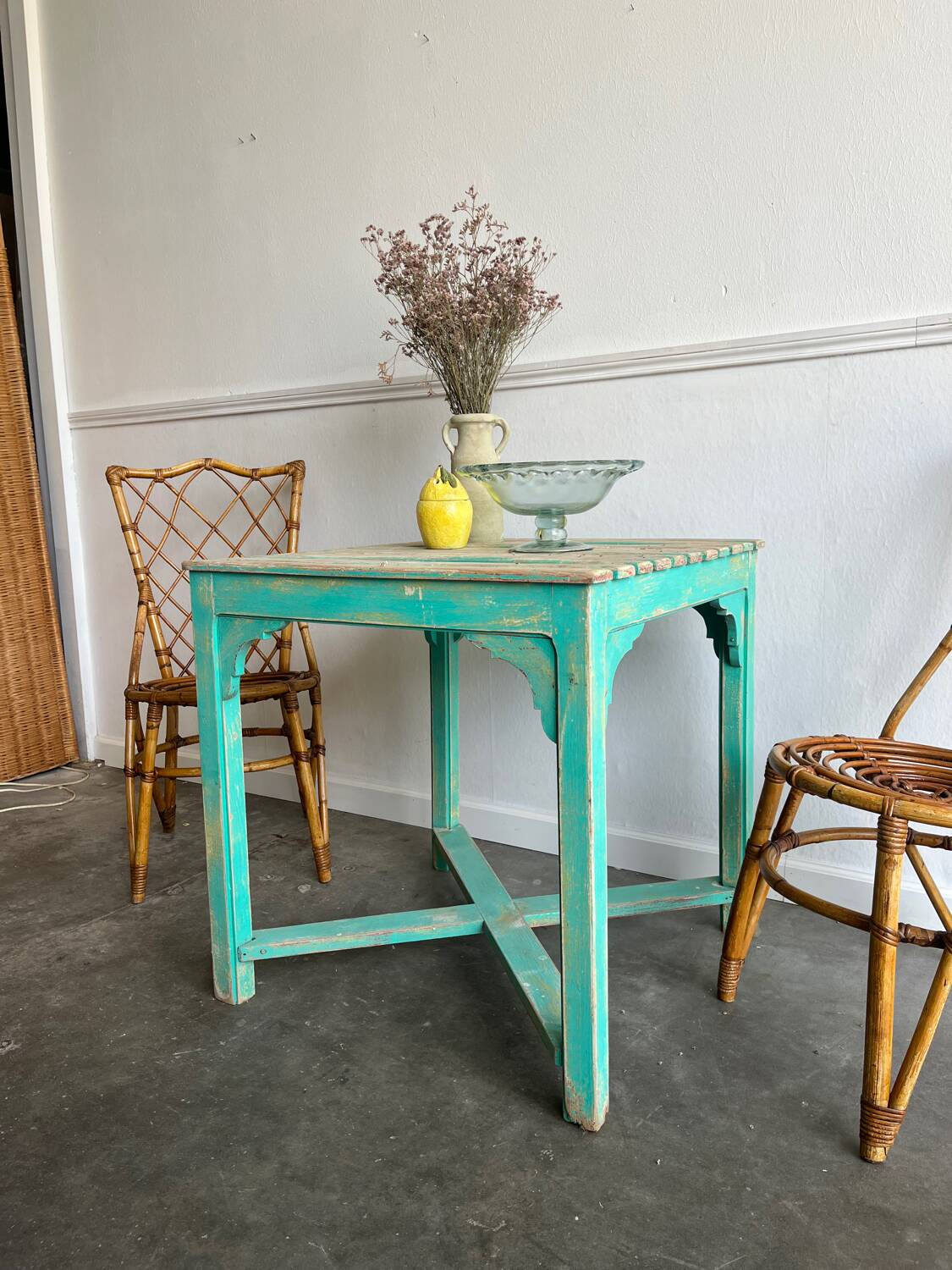 Table patine turquoise