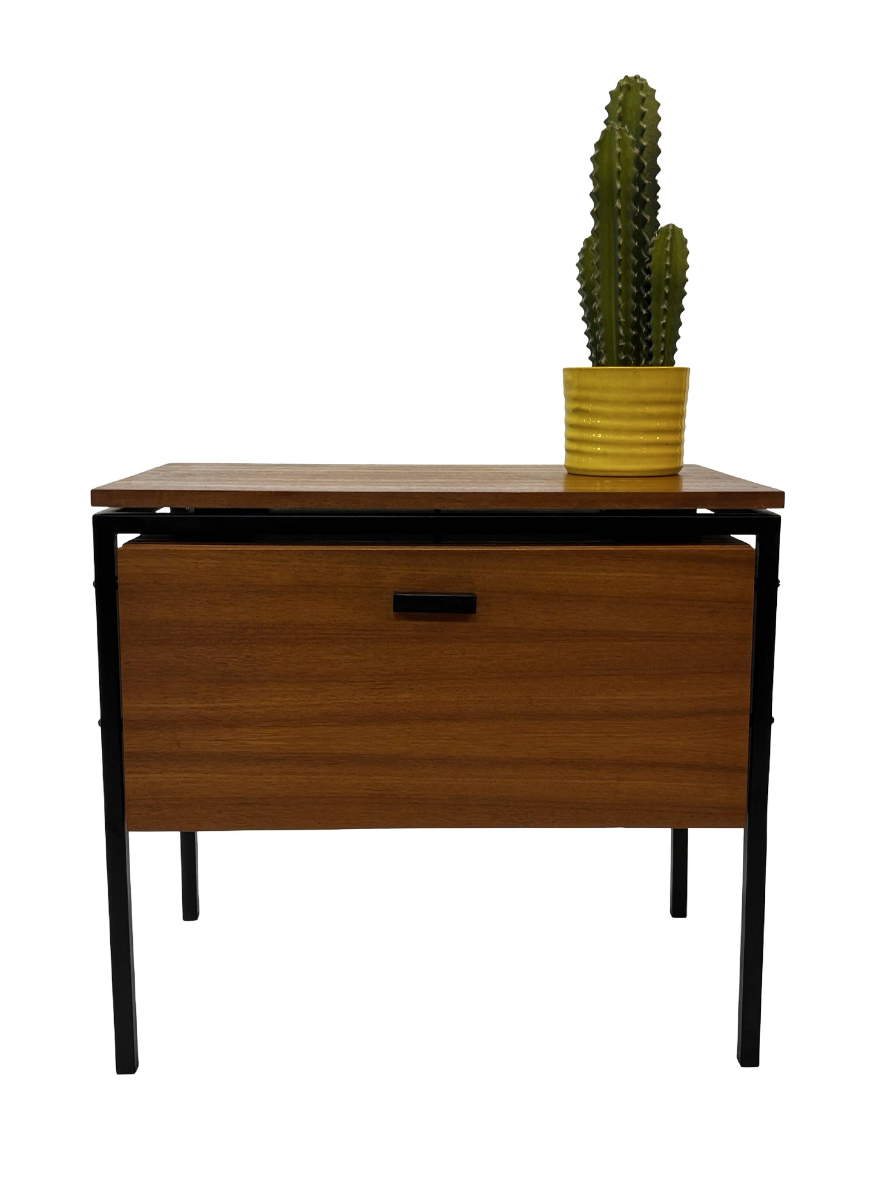 Meuble TV vintage petit format, placage teck, années 1960