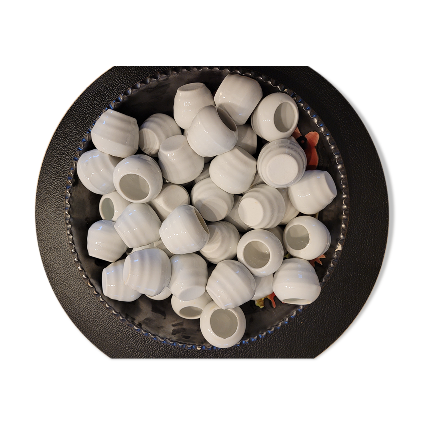 Snail service, set of 48 porcelain shells