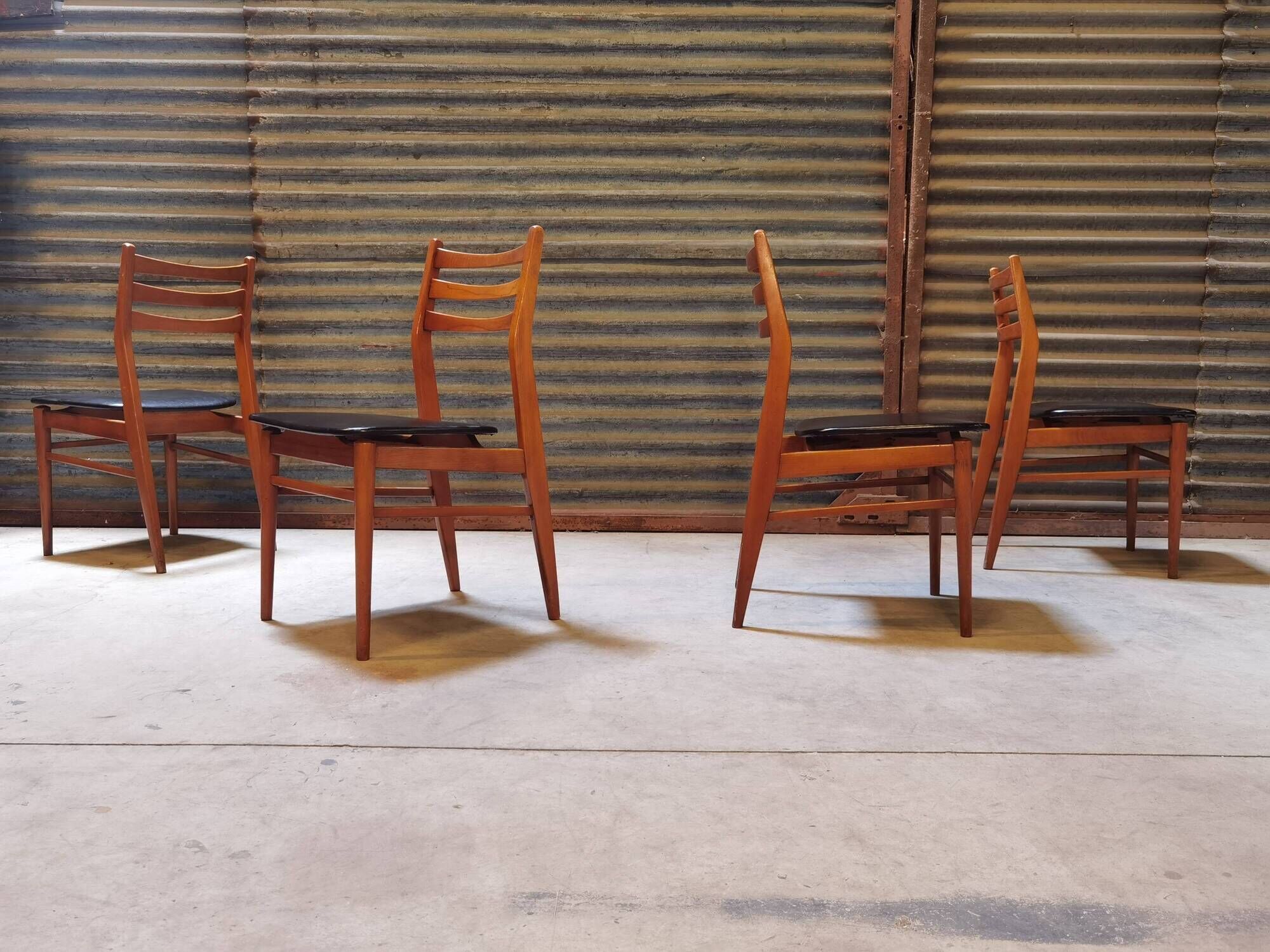 Set of 4 french chairs in scandinavian style year 60