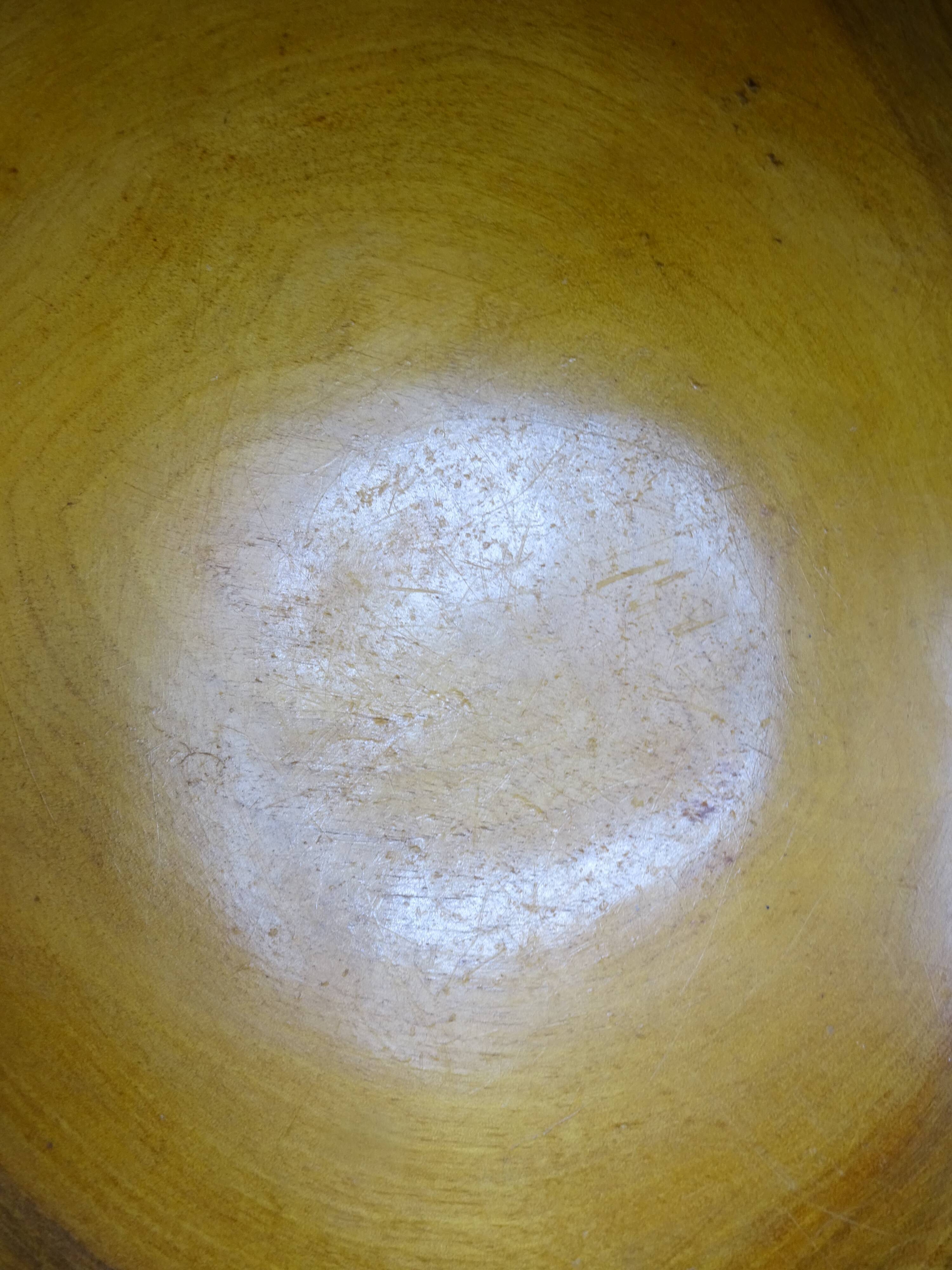 Wooden dish signed E - Circa 1960-1970